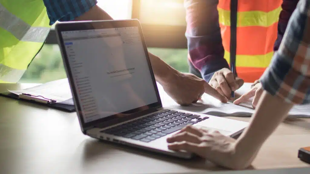 perusahaan konstruksi software