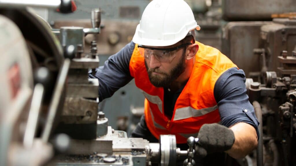 apa itu operator produksi