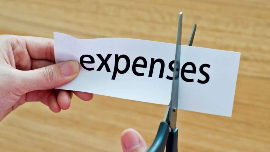 Accrued expense adalah